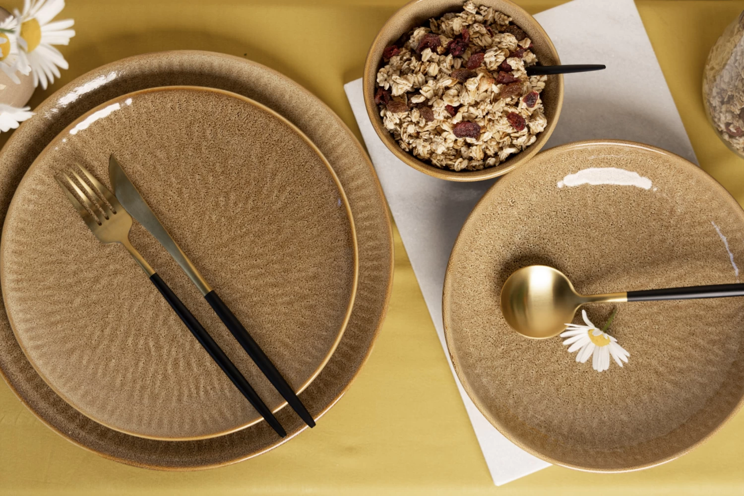 Jay Hill Serviesset Alderney - 16-delig / 4 Personen - Bruin/Geel 4 Jay Hill Serviesset Alderney - 16-delig / 4 Personen - Bruin/Geel - Afbeelding 2