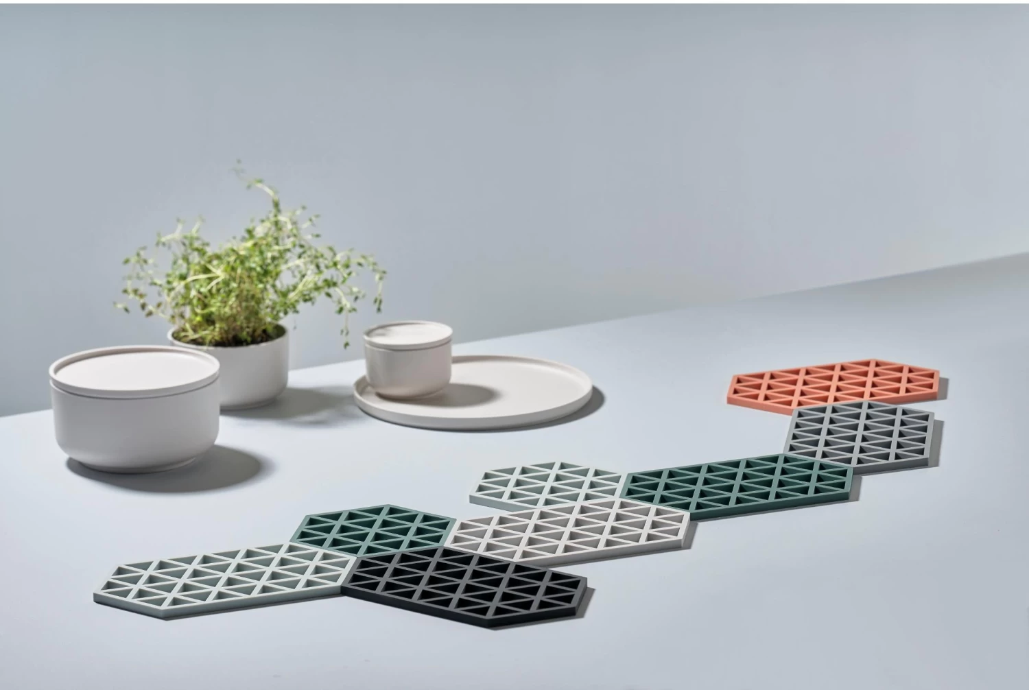 Zone Denmark Pannenonderzetter Triangles - Olive Green - 24 X 14 Cm 4 Zone Denmark Pannenonderzetter Triangles - Olive Green - 24 X 14 Cm - Afbeelding 2