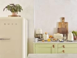 SMEG Citruspers - Elektrisch - Creme - CJF11CREU -Keukenbenodigdheden Winkel CJF01CREU L16