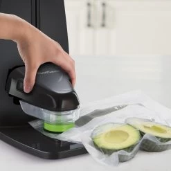 FoodSaver Fresh Hersluitbare Vacumeerzakken 950 Ml - 26 Stuks 8 FoodSaver Fresh Hersluitbare Vacumeerzakken 950 Ml - 26 Stuks -Keukenbenodigdheden Winkel FFS010LifestyleZipperBags2 5d0cdb8a765229.91958844