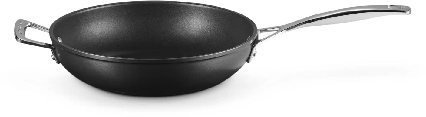 Le Creuset Sauteerpan Les Forgées TNS - ø 26 Cm / 2.7 Liter - Standaard Anti-aanbaklaag 3 Le Creuset Sauteerpan Les Forgées TNS - ø 26 Cm / 2.7 Liter - Standaard Anti-aanbaklaag