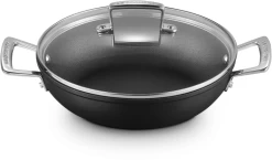 Le Creuset Hapjespan Met Deksel - Les Forgées TNS - ø 24 Cm / 2.3 Liter - Standaard Anti-aanbaklaag 15 Le Creuset Hapjespan Met Deksel - Les Forgées TNS - ø 24 Cm / 2.3 Liter - Standaard Anti-aanbaklaag -Keukenbenodigdheden Winkel LC 20190624 ZS PS FS 51107240010502 002