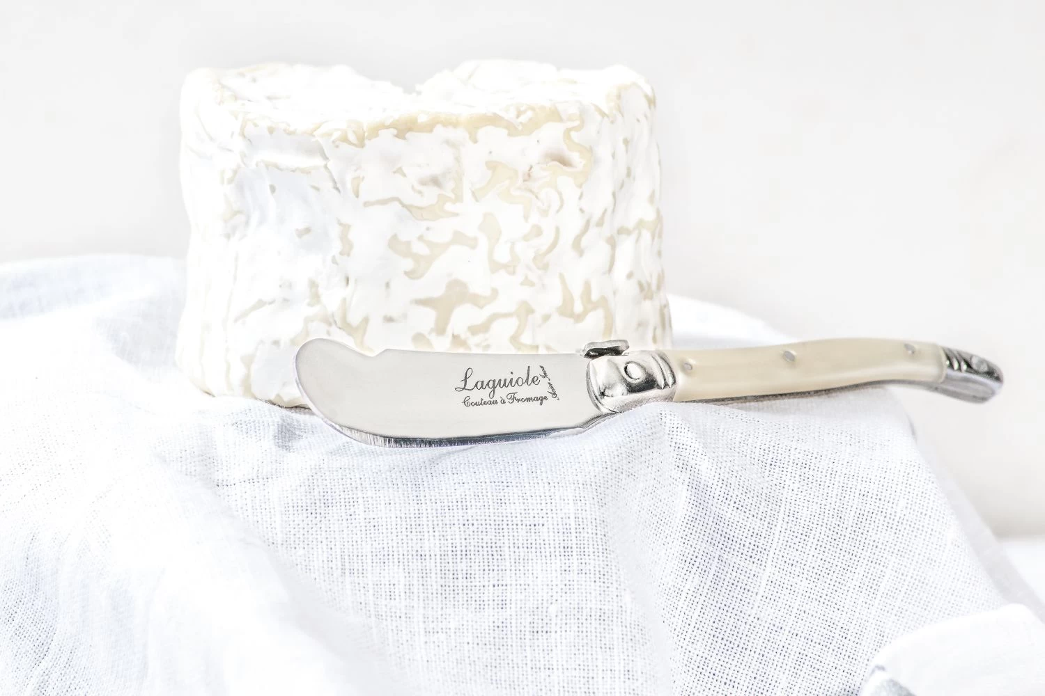 Laguiole Style De Vie Kaasmessen Parelmoer 3-Delig 4 Laguiole Style De Vie Kaasmessen Parelmoer 3-Delig - Afbeelding 2