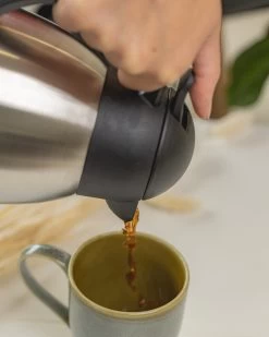 Sareva Thermoskan - RVS - Zwart - 1 Liter 6 Sareva Thermoskan - RVS - Zwart - 1 Liter -Keukenbenodigdheden Winkel Schenken 2