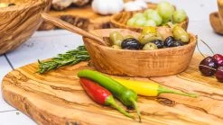 Jay Hill Serveerplank Tunea - Olijfhout - Met Schors - 33 X 15 Cm -Keukenbenodigdheden Winkel Tunea 21 2