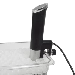 Wartmann Sous Vide Stick - LCD Display - Zwart - WM-1508 -Keukenbenodigdheden Winkel WM 1508 SV zijkant bak