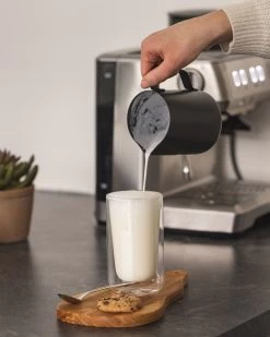 Jay Hill Melkopschuimkan - Zwart - 600 Ml 10 Jay Hill Melkopschuimkan - Zwart - 600 Ml -Keukenbenodigdheden Winkel koffie 11