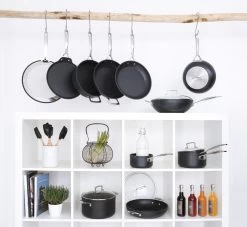 Le Creuset Steelpan - 2 Schenktuiten - Les Forgées TNS - ø 16 Cm / 1.6 Liter - Standaard Anti-aanbaklaag -Keukenbenodigdheden Winkel le creuset lesforgees collectie