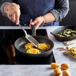 Demeyere Koekenpan Alu Comfort 3 - Duraslide - ø 20 Cm - Standaard Anti-aanbaklaag 12 Demeyere Koekenpan Alu Comfort 3 - Duraslide - ø 20 Cm - Standaard Anti-aanbaklaag -Keukenbenodigdheden Winkel pdp masonry content demeyere alu comfort dura 3 pan soft utensils 750x750