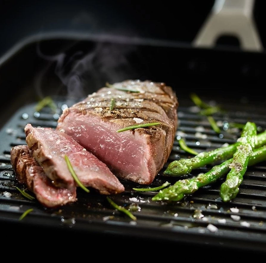 Valira Grillpan Aire Met Handgrepen - 28 X 28 Cm - Standaard Anti-aanbaklaag 4 Valira Grillpan Aire Met Handgrepen - 28 X 28 Cm - Standaard Anti-aanbaklaag - Afbeelding 2